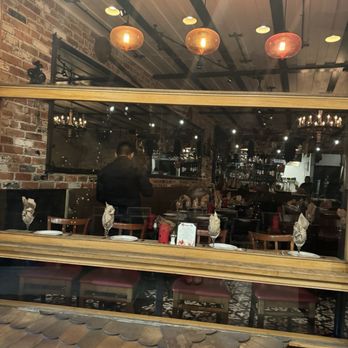 Salerno - Inside - Italian Near Me - Laguna Beach, California