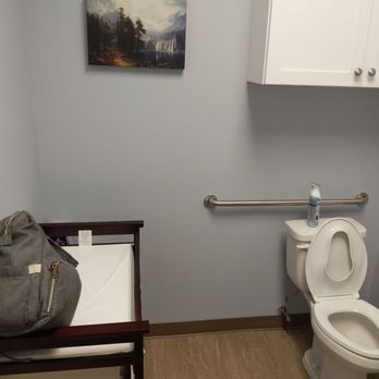 NOLA Kidsground - Clean restroom with changing table. - Indoor Playcenter Near Me - New Orleans, Louisiana NOLA Kidsground - Clean restroom with changing table. - Indoor Playcenter Near Me - New Orleans, Louisiana