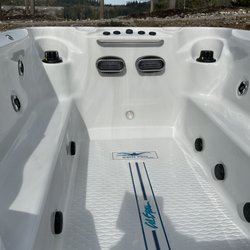 Suncoast  Pool & Spa Centre - CalSpas swim spa delivery done by the SunCoast Pool & Spa team.