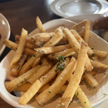 Yard House - Parmesan Truffle Fries - Bars Near Me - Sunrise, Florida