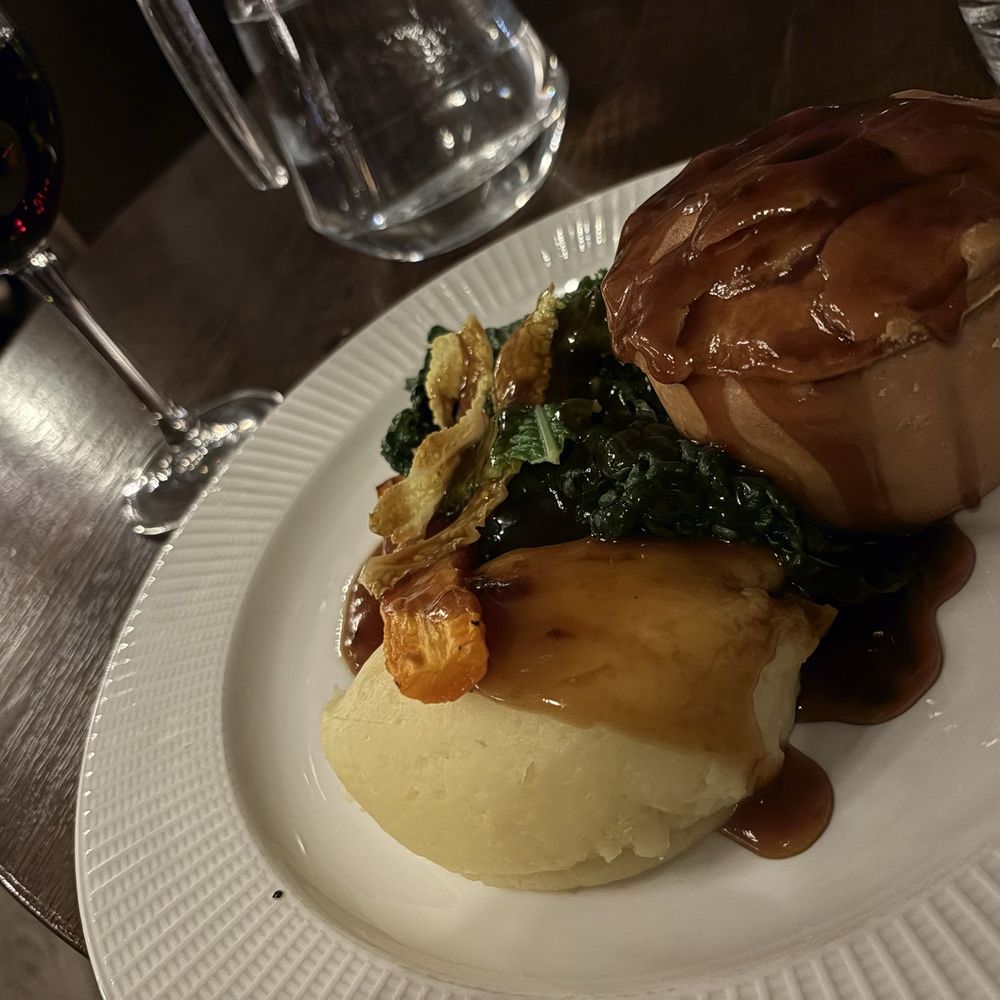 The Architect - Mashed potatoes with beef pie. - Pubs Near Me - Bath, BAS