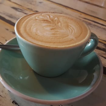 Elk Espresso - Flat white - Cafes Near Me - Broadbeach, QLD