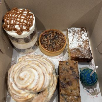 Rolling In Dough Bakery - Bakeries Near Me - Las Vegas, Nevada Rolling In Dough Bakery - Bakeries Near Me - Las Vegas, Nevada