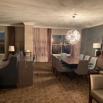 DoubleTree by Hilton Hotel Modesto - Hotels Near Me - Modesto, California DoubleTree by Hilton Hotel Modesto - Hotels Near Me - Modesto, California