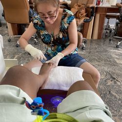 Sunflower Nails Spa - Such a quick but effective pedi!