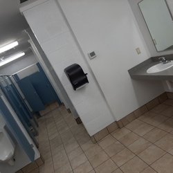 Edgewater RV Resort & Marina - Sparkling bathrooms/showers
