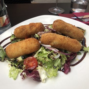La Botillería - Croquettes were really nice - Spanish Near Me - Granada, GR La Botillería - Croquettes were really nice - Spanish Near Me - Granada, GR
