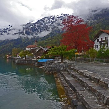 Huggler Holzbildhauerei AG - Lake Brienz Town - Arts & Crafts Near Me - Brienz, BE