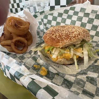 Underbelly Burger - Burgers Near Me - Houston, Texas