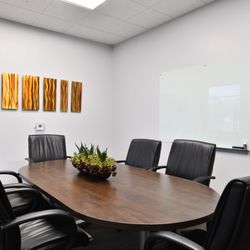 EV Suites - Small Conference Room - 8 attendees