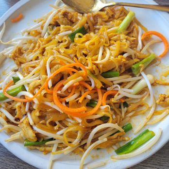Charm - Thai Home Cooking - Pad thai with chicken. - Thai Near Me - Duarte, California Charm - Thai Home Cooking - Pad thai with chicken. - Thai Near Me - Duarte, California