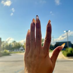 Luminous Nail & Lash Salon