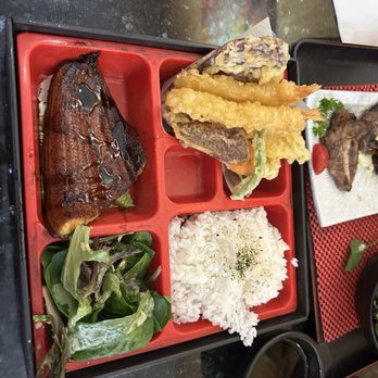 Teishoku - Combo plate- shrimp and vegetable tempura and unagi kabayaki - Japanese Near Me - Honolulu, Hawaii