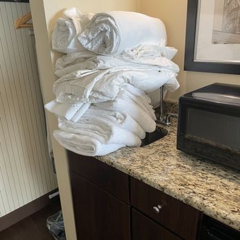 Four Points by Sheraton Saginaw - The hotel staff, female name begins with As...., brings me linens and bath towels to clean myself. After 5 days - Venues & Event Spaces Near Me - Saginaw, Michigan Four Points by Sheraton Saginaw - The hotel staff, female name begins with As...., brings me linens and bath towels to clean myself. After 5 days - Venues & Event Spaces Near Me - Saginaw, Michigan