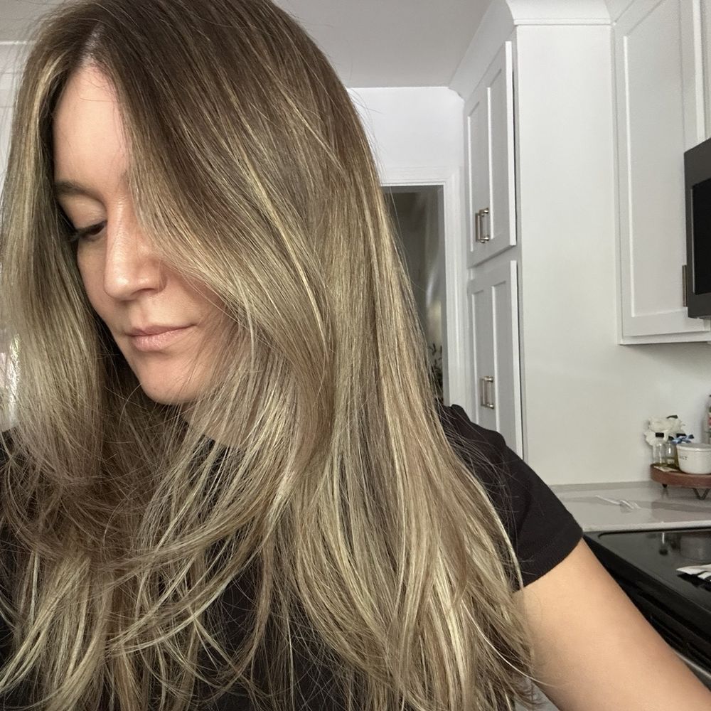 The perfect dimensions in color! So golden and smooth with my natural base. The perfect dimensions in color! So golden and smooth with my natural base.
