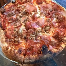 Pig war pizza