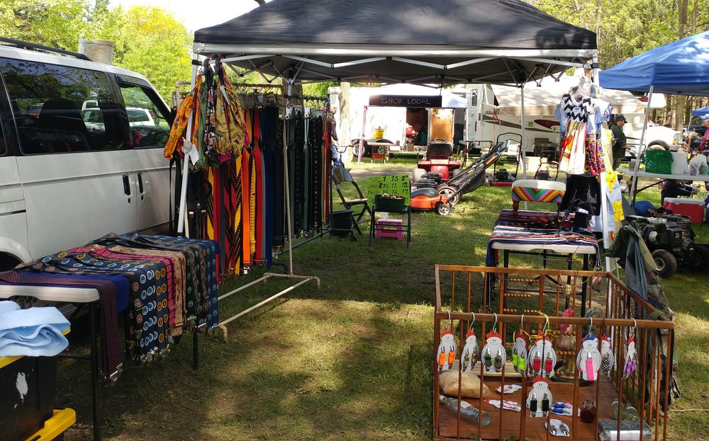 RENNINGER’S FARMER’S MARKET, AUCTION & FLEA MARKET 21 Photos