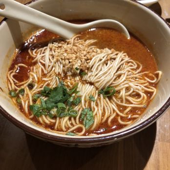 樂天皇朝 - Dan dan noodles - Shanghainese Near Me - Hong Kong, HK