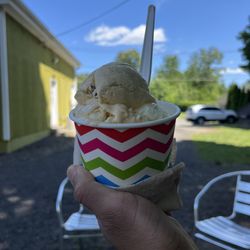 Lucky's Ice Cream