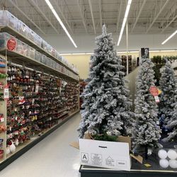 Hobby Lobby - Some seasonal items, Tuesday 19 November 2024.