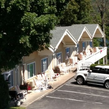 Tea Island Motel - Resorts Near Me - Lake George, New York