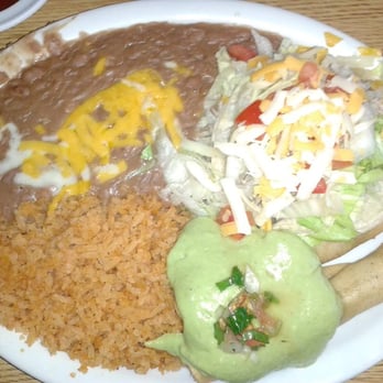 El Taquito - Chicken taco and taquitos, rice and beans - Mexican Near Me - Bakersfield, California