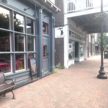 La Pizza St. Charles - Pizza Near Me - Saint Charles, Missouri La Pizza St. Charles - Pizza Near Me - Saint Charles, Missouri