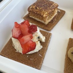 Strawberry Cheesecake S'more