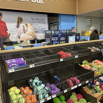 Petco - Check out area - Pet Groomers Near Me - Spokane, Washington