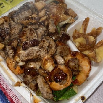 Sakura Grill - Combo 3: Chicken, Shrimp, and Steak - Barbeque Near Me - El Monte, California