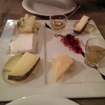 Antica Besseta - Cheese platter with honey and marmalade - Italian Near Me - Venezia, VE