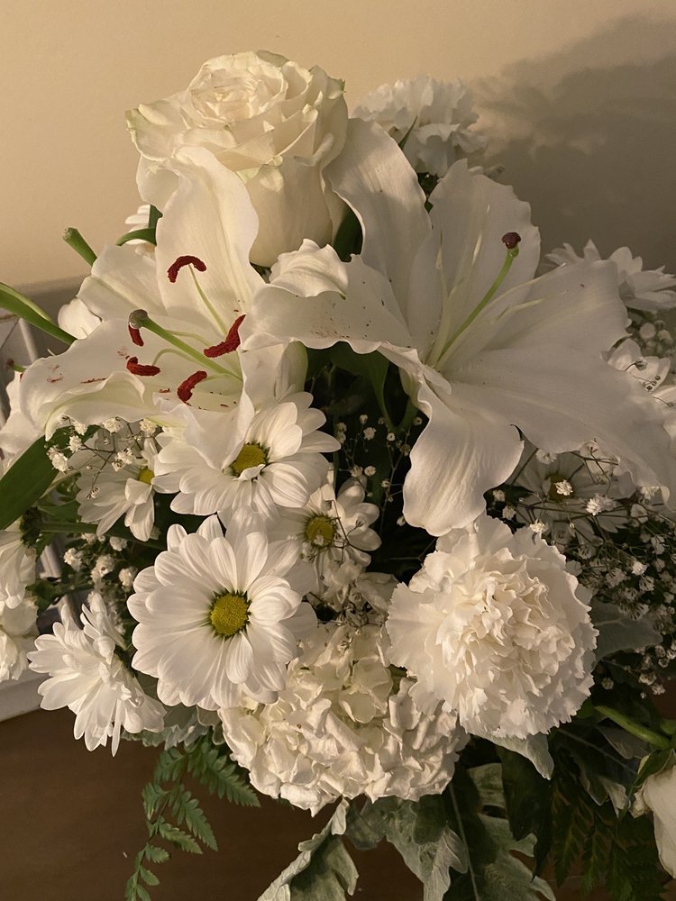 ROYER’S FLOWERS 21 Photos & 11 Reviews 304 W Chocolate Ave, Hershey