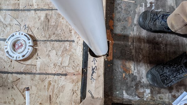 R Hale Plumbing Logo