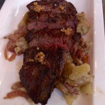 Bravas Bar de Tapas - Skit t Steak , Red Onion Marmalade , Valdeon Cheese (OMG sooo delicious) - Spanish Near Me - Healdsburg, California Bravas Bar de Tapas - Skit t Steak , Red Onion Marmalade , Valdeon Cheese (OMG sooo delicious) - Spanish Near Me - Healdsburg, California