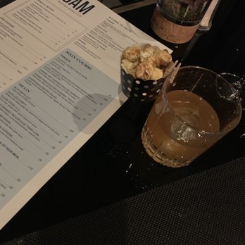 Bistro le Sam - Canadian (New) Near Me - Quebec City, Quebec