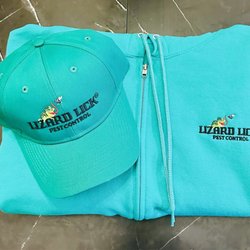 Stitch Logo - Hoodie and baseball cap