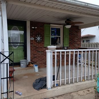 TC Backer Construction - Before facelift on porch by T.C. Backer - Roofing Near Me - Dover, Pennsylvania TC Backer Construction - Before facelift on porch by T.C. Backer - Roofing Near Me - Dover, Pennsylvania