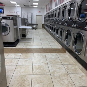 Speed Queen Laundry - Super duper clean - Laundromat Near Me - Atlanta, Georgia