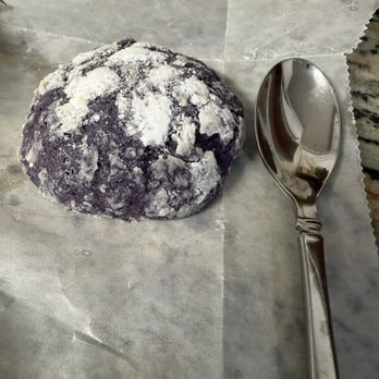 Cafe 86 - small ube crinkle; not the same size as they advertise - Desserts Near Me - Union City, California