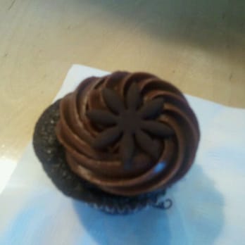 Kara's Cupcakes - Bakeries Near Me - Napa, California