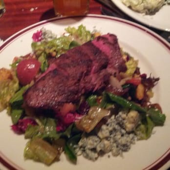 Mike's American - Flat iron steak salad medium rare - American Near Me - Springfield, Virginia