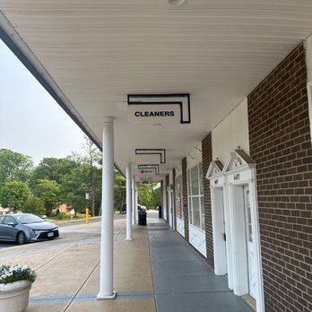 Valley Mall Cleaners - Laundry Services Near Me - Burke, Virginia Valley Mall Cleaners - Laundry Services Near Me - Burke, Virginia