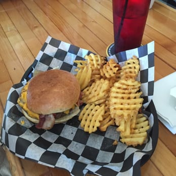 Food Dudes Kitchen - Bacon cheeseburger - Seafood Near Me - Kill Devil Hills, North Carolina Food Dudes Kitchen - Bacon cheeseburger - Seafood Near Me - Kill Devil Hills, North Carolina