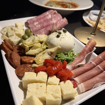 Oak & Olive - Wine Bars Near Me - Cuyahoga Falls, Ohio Oak & Olive - Wine Bars Near Me - Cuyahoga Falls, Ohio