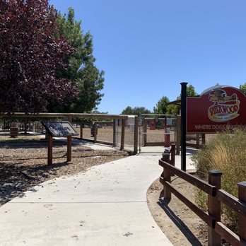 Sherwood Dog Park - Entrance to the dog park - Dog Parks Near Me - Paso Robles, California Sherwood Dog Park - Entrance to the dog park - Dog Parks Near Me - Paso Robles, California