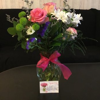 Helen Blakey Flowers - Pretty Please Bouquet - Florists Near Me - North York, Ontario