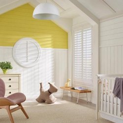 Holley's Home Interiors