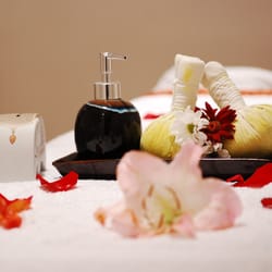 BeautyPac - Thai herbal massage