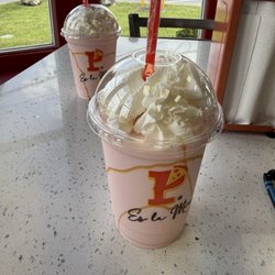 El Palenque Cuban Pizzeria - Delicious Strawberry Shake