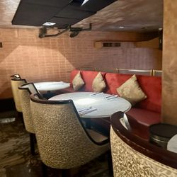 Grand Cru - Seating
